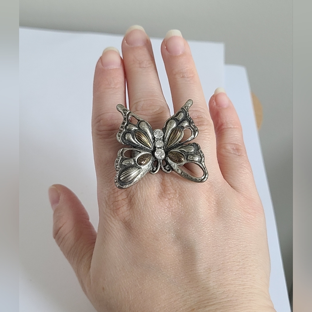Vintage Dark Silver Tone Pewter Boho Chunky Openwork Rhinestone Butterfly Ring - Picture 10 of 15